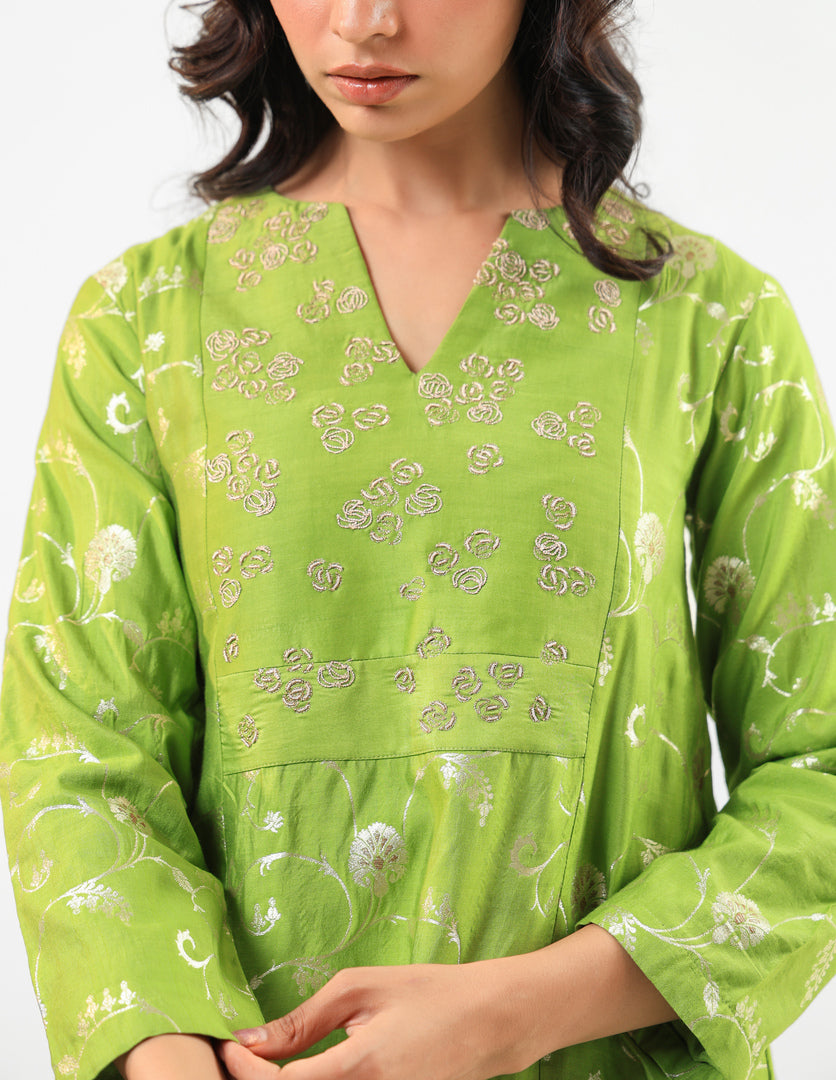 Green Banarasi Kurta Set with Embroidered neckline & Dupatta
