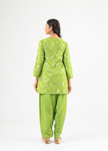 Green Banarasi Kurta Set with Embroidered neckline & Dupatta
