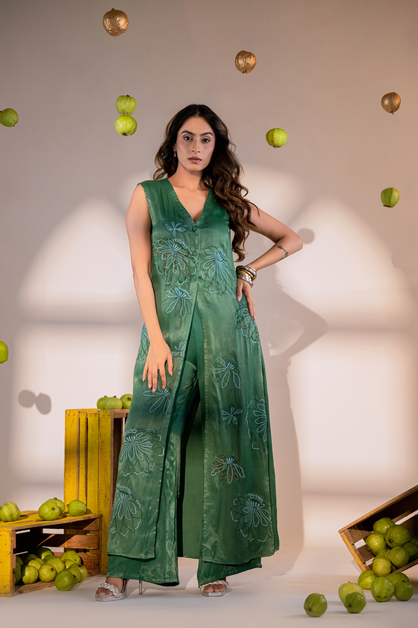 Evergreen V-Neck Kurta Set with Embroidery